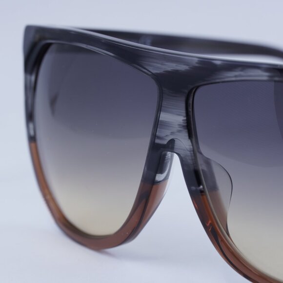 Loewe LW40001F 20B Filipa Sunglasses Transparent Grey Square Frame, Smoke Lenses